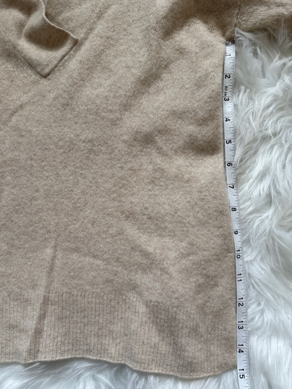 Halogen 100% Cashmere Sweater Size XS Beige V-Neck Soft Knit Classic - Picture 6 of 7